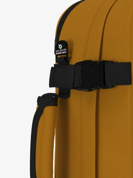 CabinZero Classic Tech 28 l chill túra hátizsák. Méret: 28 l narancssárga