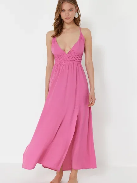 Maksi sukienka maxi Trendyol garniturowa różowa