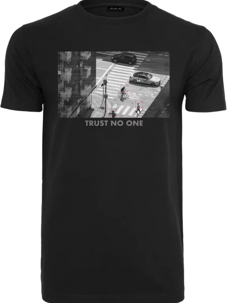 Тениска Mister Tee черно