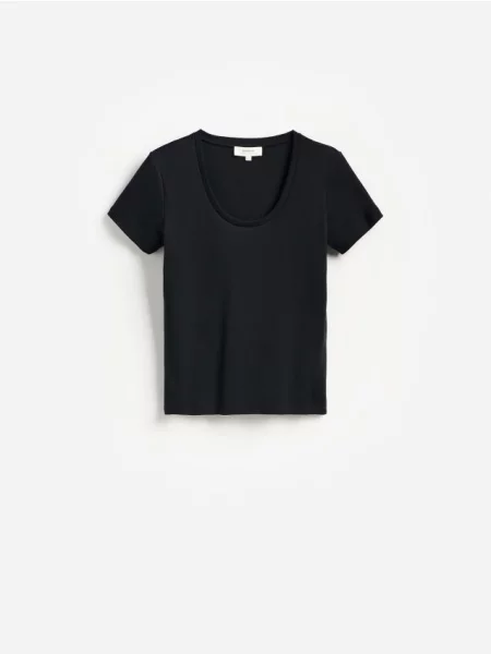 Reserved Tricou din negru