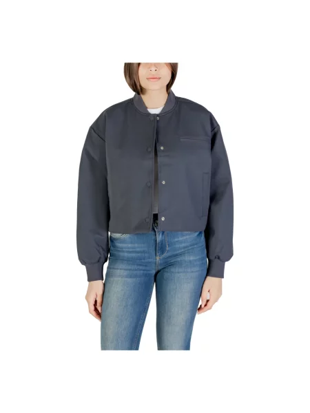 Krótka kurtka jeansowa Calvin Klein Jeans czarna