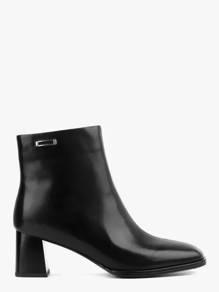 Шкіряні Ботильйони LeBERDES чорний