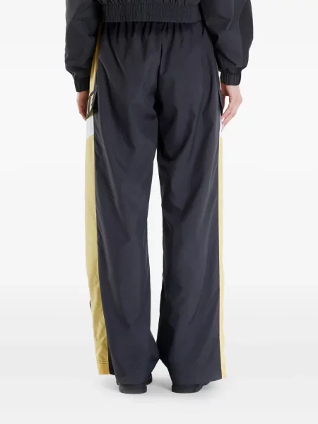 Rochie mini Nike cu șireturi din dantelă cu glugă roz