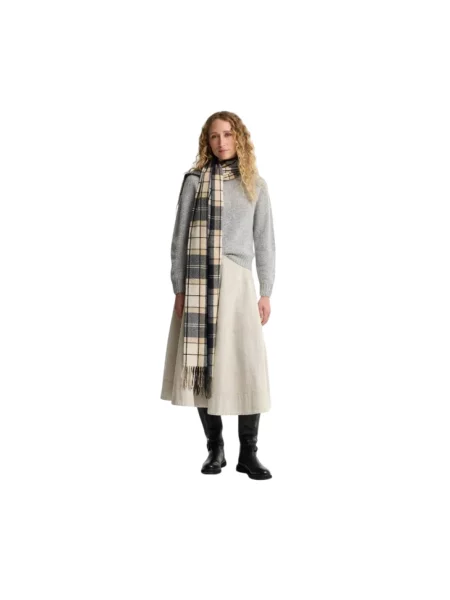 Szal z wzorem na całej powierzchni model HAILES' Barbour granatowa