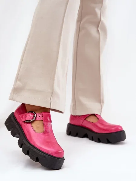 Usnjene lakirane škornji Zazoo z zaponko