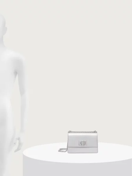Кожаная сумка через плечо Furla