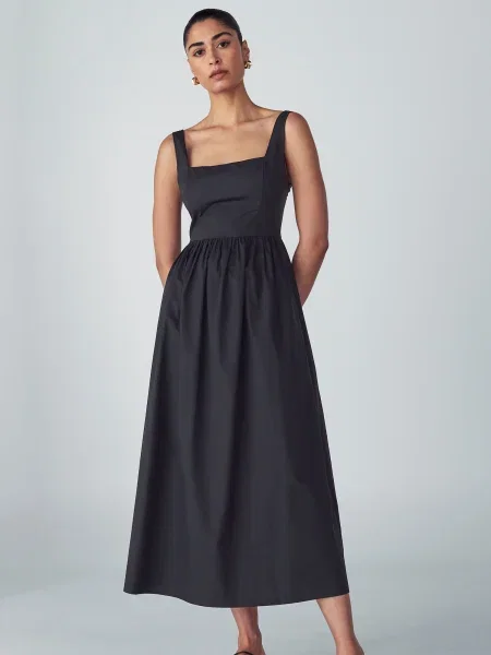 Willa Rochie Saz' negru