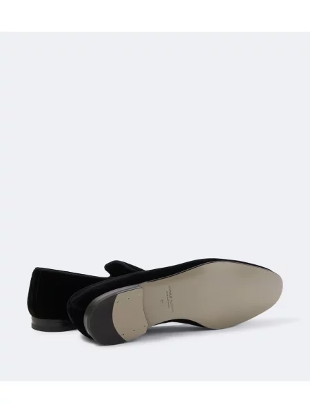 Pantofi loafer Manolo Blahnik de catifea negru
