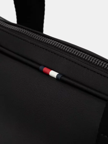 Tommy Hilfiger чанта мъжка от имитация на кожа черно