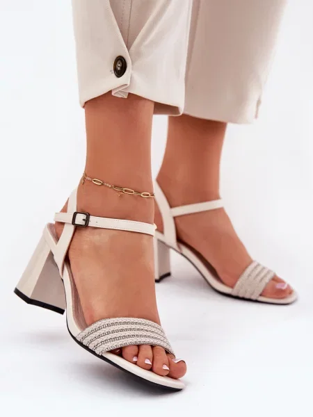 Zirkonové sandály Vinceza béžové