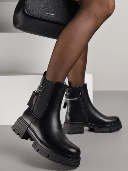 Botine Nemalea negre