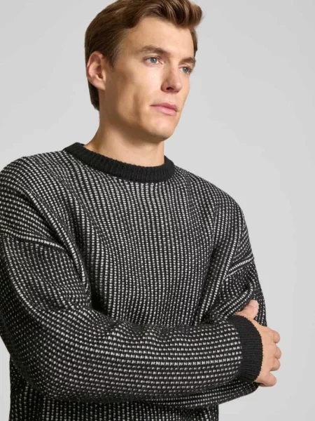 Sweter z dzianiny o kroju regular fit z dodatkiem wełny model ‘NEELIO’ Drykorn