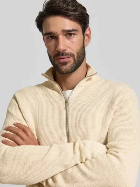 Sweter o regularnym kroju z czystej bawełny model „DAME” Selected Homme biały