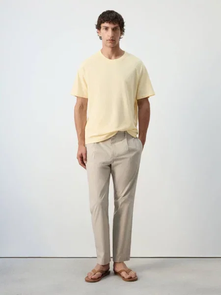 Koszulka relaxed fit z mieszanki bawełny i lnu pastelowy Mężczyzna XXL MANGO MAN żółty