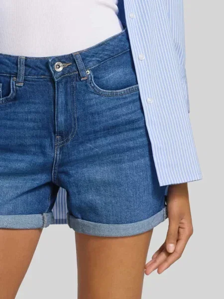 Szorty jeansowe o kroju relaxed fit z mieszanki bawełny model ‘JOSEPHINE’ Only niebieskie