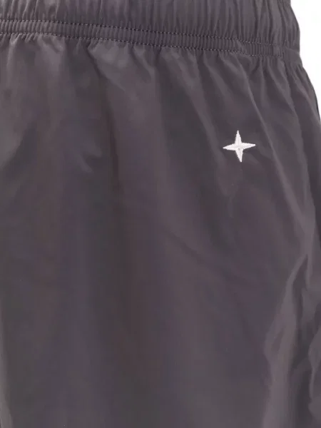 Pantaloni scurți Stone Island cu strasuri gri