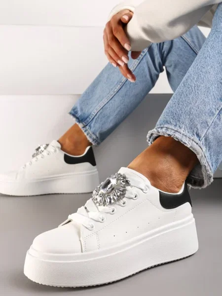 Sneakerși Alb-Negru cu Talpă Groasă și Aplicație Decorativă cu Pietre Danthia alb