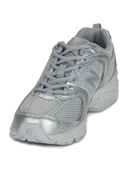 Pantofi New Balance argintiu