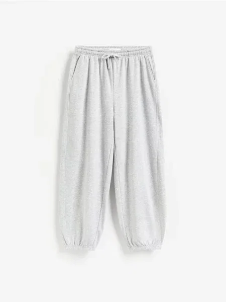 Reserved Pantaloni de trening cu conținut ridicat de deschis gri