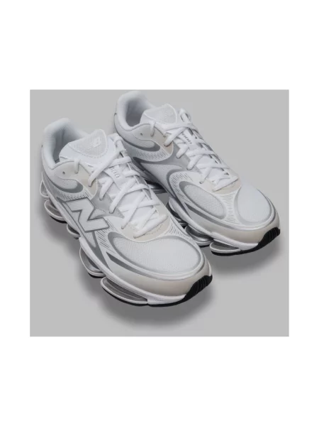 Trampki New Balance White/ Silver Metallic EUR 43 białe