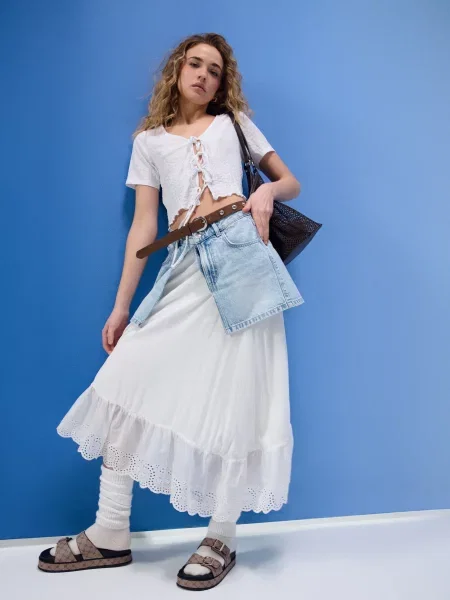 Асиметрична спідниця міді з з воланом білий