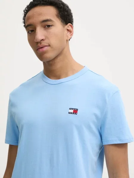 Тениска Tommy Jeans с изчистен дизайн синьо