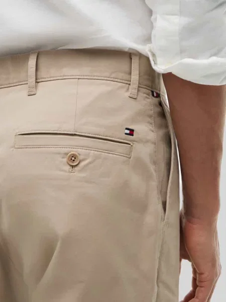 Сhinosy Tommy Hilfiger beżowe