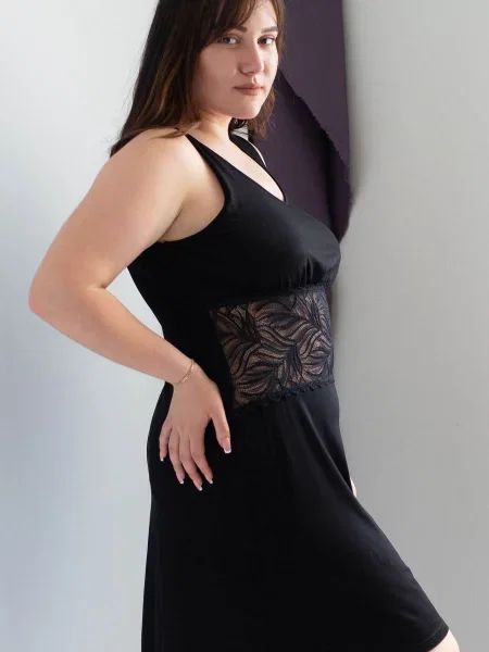 Короткая ночнушка Nightdress REGINA чорна