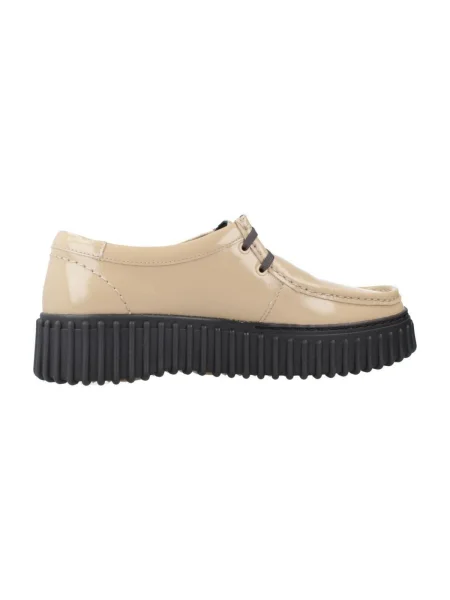 Pantofi Clarks bej