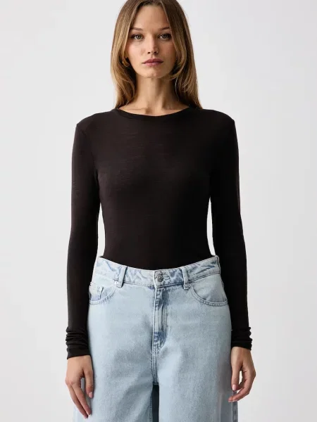 Tricou cu mânecă lungă Gestuz de lână maro