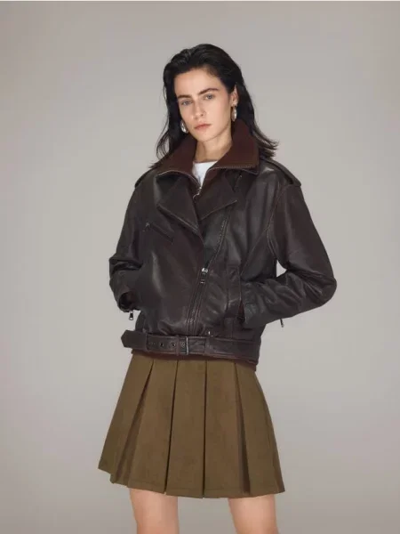 Reserved Міні спідниця з плісуванням оливковий 