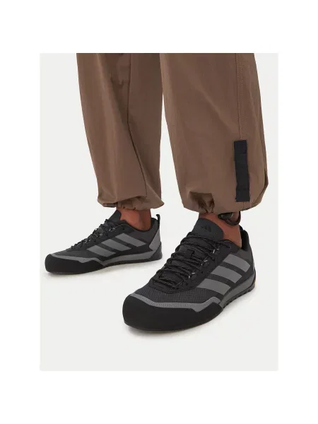 Félcipo Adidas Terrex fekete
