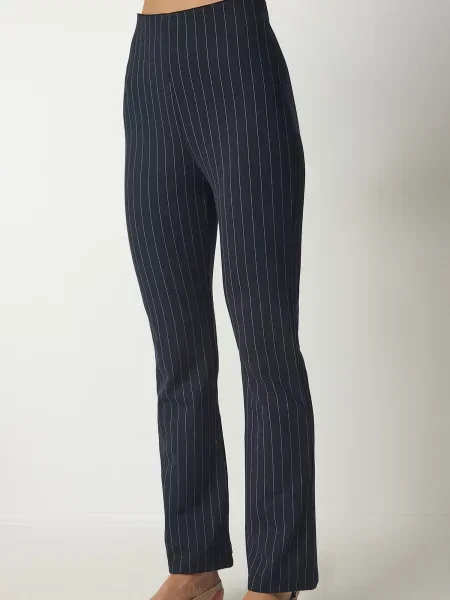 Happiness İstanbul Pantaloni albastru închis alb