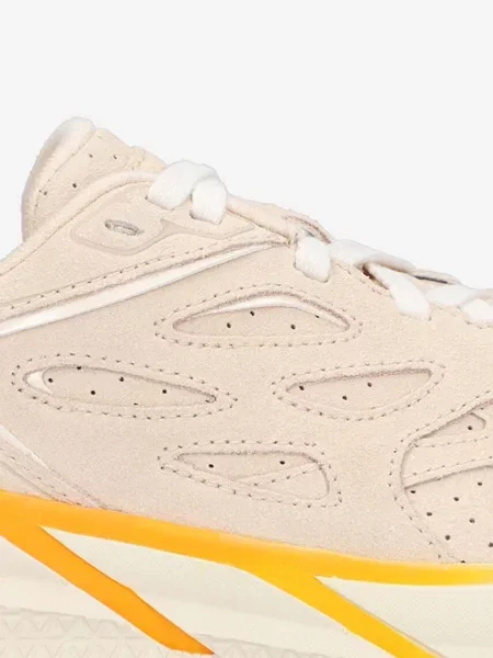 Замшеві кросівки Hoka Us Clifton L бежевий