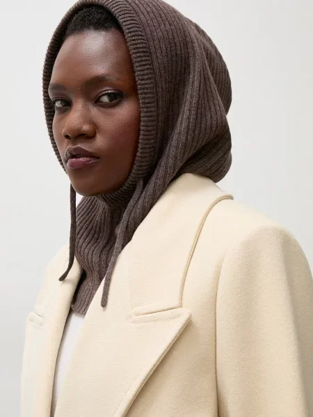 Căciulă Answear.lab de lână cu glugă maro