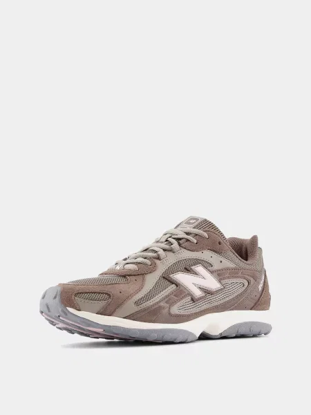 Повседневные кроссовки New Balance коричневые