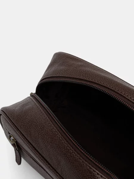 Шкіряна косметичка Barbour коричневий