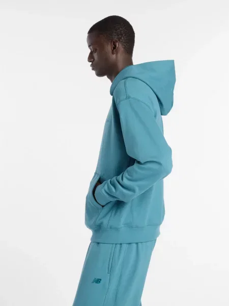 Свитер New Balance голубой