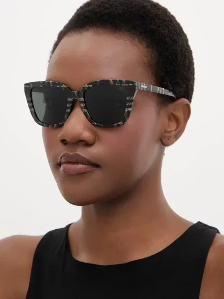 Burberry sunčane naočale za žene crna