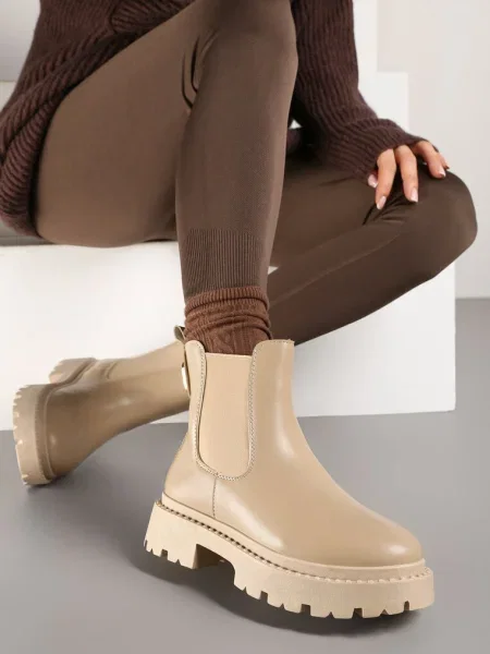 Botine bej
