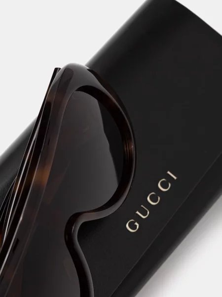 Солнцезащитные очки Gucci