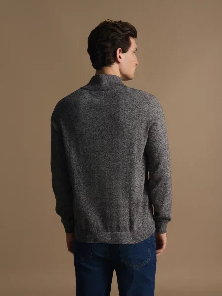 Свитер Reserved с воротником стойка серый