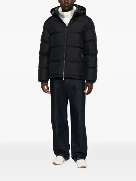Geacă cu puf Burberry cu glugă negru