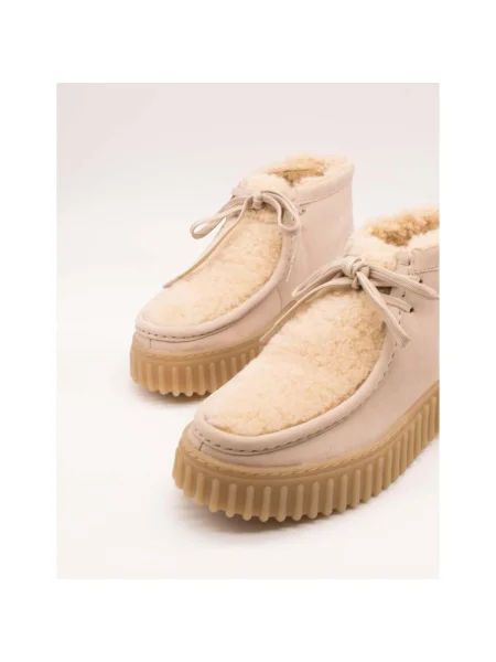 Pantofi Clarks bej