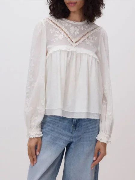 Reserved Bluză din cu broderie crem