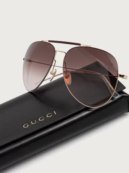 Солнцезащитные очки Gucci