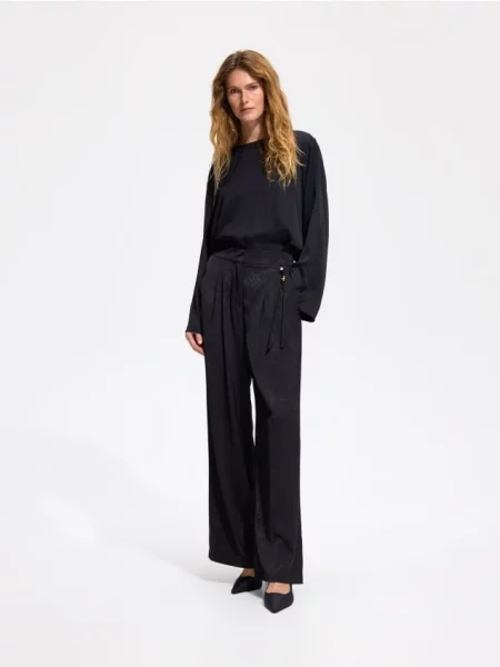 Pantaloni Reserved negru