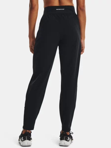 Bežecké členkové topánky Under Armour čierna