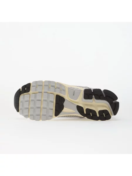 Superge Nike Vomero siva