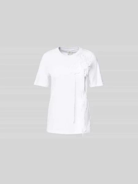 T-shirt z ozdobnym obszyciem Baum & Pferdgarten biała
